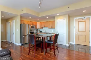 901 N Penn St, Philadelphia, PA 19123 - Photo 2