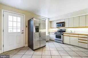 4543 Baker St, Philadelphia, PA 19127 - Photo 6