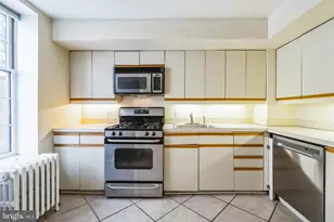 4543 Baker St, Philadelphia, PA 19127 - Photo 8