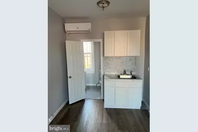 2122 W Estaugh Street, Philadelphia, PA 19140 - Photo 4