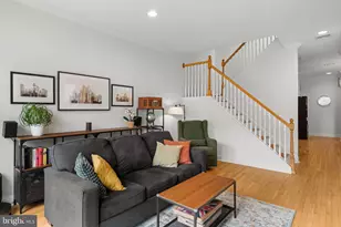 1903 Green St, Philadelphia, PA 19130 - Photo 8