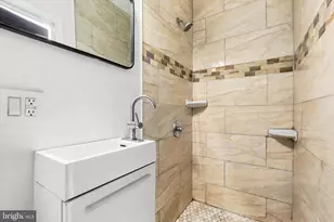 2248 N Van Pelt St, Philadelphia, PA 19132 - Photo 18