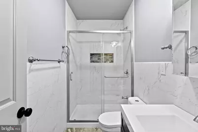 418 S 15th Street #1F, Philadelphia, PA 19146 - Photo 16