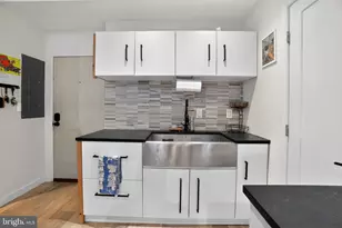 1238 Callowhill St, Philadelphia, PA 19123 - Photo 6