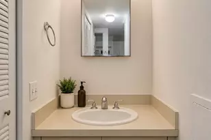 241 S 6th St, Philadelphia, PA 19106 - Photo 6