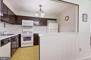 4201 Chalfont Pl, Philadelphia, PA 19154 - Photo 8