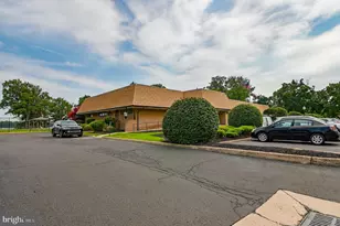 72303 Delaire Landing Rd, Philadelphia, PA 19114 - Photo 22