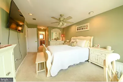 72303 Delaire Landing Road #303, Philadelphia, PA 19114 - Photo 10
