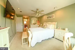 72303 Delaire Landing Rd, Philadelphia, PA 19114 - Photo 10