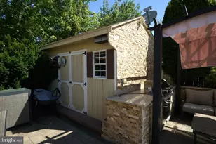8905 Springview Rd, Philadelphia, PA 19115 - Photo 36