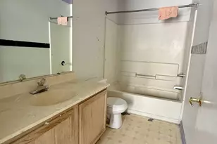 807 N 13th St, Philadelphia, PA 19123 - Photo 14