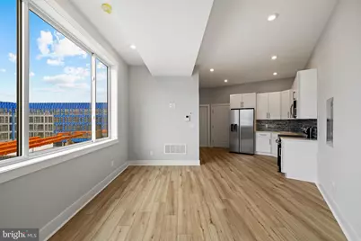 1733 N 2nd Street #302, Philadelphia, PA 19122 - Photo 4