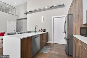 1526 Ridge Ave, Philadelphia, PA 19130 - Photo 8