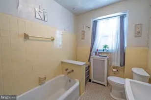1018 N 64th St, Philadelphia, PA 19151 - Photo 12