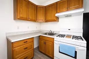 2536 S Fairhill St, Philadelphia, PA 19148 - Photo 4
