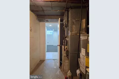 211 Lardner Street, Philadelphia, PA 19111 - Photo 32