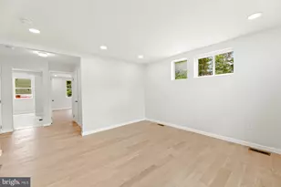4354 Glendale St, Philadelphia, PA 19124 - Photo 8