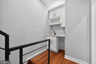 1508 S LeCount St, Philadelphia, PA 19146 - Photo 8