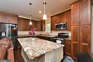 13113 Worthington Rd, Philadelphia, PA 19116 - Photo 10