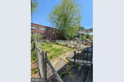 629 Fanshawe Street, Philadelphia, PA 19111 - Photo 10