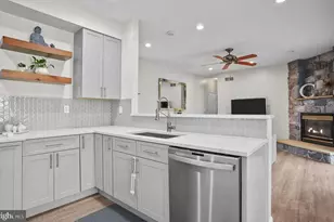 503 Ridgerun Ln, Philadelphia, PA 19111 - Photo 18