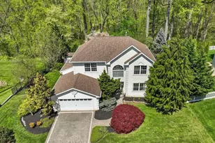 503 Ridgerun Ln, Philadelphia, PA 19111 - Photo 4