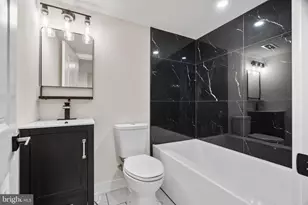 403 Daly St, Philadelphia, PA 19148 - Photo 36
