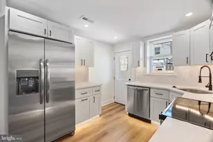 403 Daly St, Philadelphia, PA 19148 - Photo 12