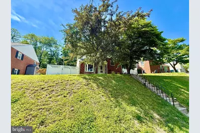 913 Lomond Lane, Philadelphia, PA 19128 - Photo 2