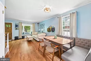 913 Lomond Ln, Philadelphia, PA 19128 - Photo 10