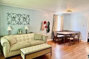 913 Lomond Ln, Philadelphia, PA 19128 - Photo 4