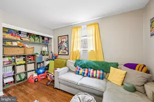 913 Lomond Ln, Philadelphia, PA 19128 - Photo 16