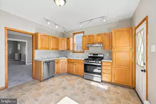 7781 Hasbrook Ave, Philadelphia, PA 19111 - Photo 16