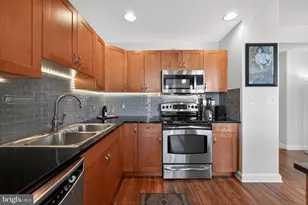 901 N Penn St, Philadelphia, PA 19123 - Photo 6