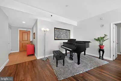 901 N Penn Street #R1604, Philadelphia, PA 19123 - Photo 4