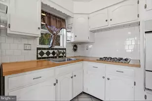 4210 Lyman Dr, Philadelphia, PA 19114 - Photo 4