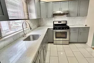 1827 Arnold St, Philadelphia, PA 19152 - Photo 12