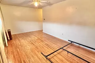 1827 Arnold St, Philadelphia, PA 19152 - Photo 16