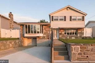 625 Renz St, Philadelphia, PA 19128 - Photo 1