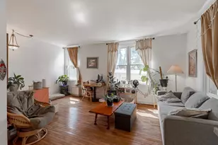 1108 Locust St, Philadelphia, PA 19107 - Photo 2