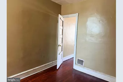 266 W Wellens Avenue, Philadelphia, PA 19120 - Photo 12