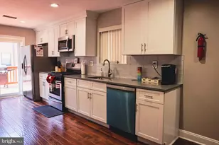 6218 Pine St, Philadelphia, PA 19143 - Photo 8