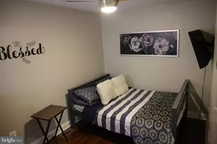 6218 Pine St, Philadelphia, PA 19143 - Photo 12