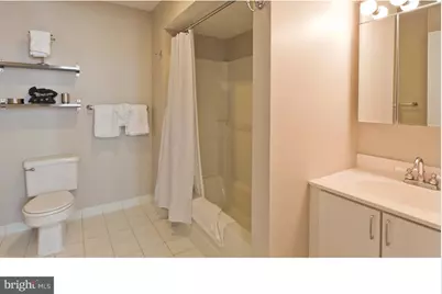 201 S 25th Street #311, Philadelphia, PA 19103 - Photo 2