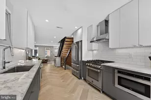 2040 Pemberton St, Philadelphia, PA 19146 - Photo 8