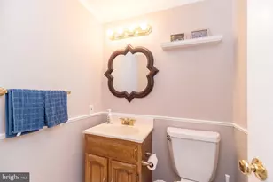 813 Green Valley Dr, Philadelphia, PA 19128 - Photo 10