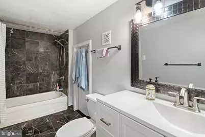 1027 Arch Street #207, Philadelphia, PA 19107 - Photo 10