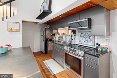 1027 Arch Street #207, Philadelphia, PA 19107 - Photo 6