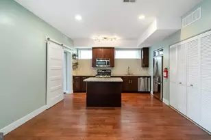 906 N 16th St, Philadelphia, PA 19130 - Photo 10