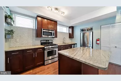 906 N 16th Street #3R, Philadelphia, PA 19130 - Photo 6